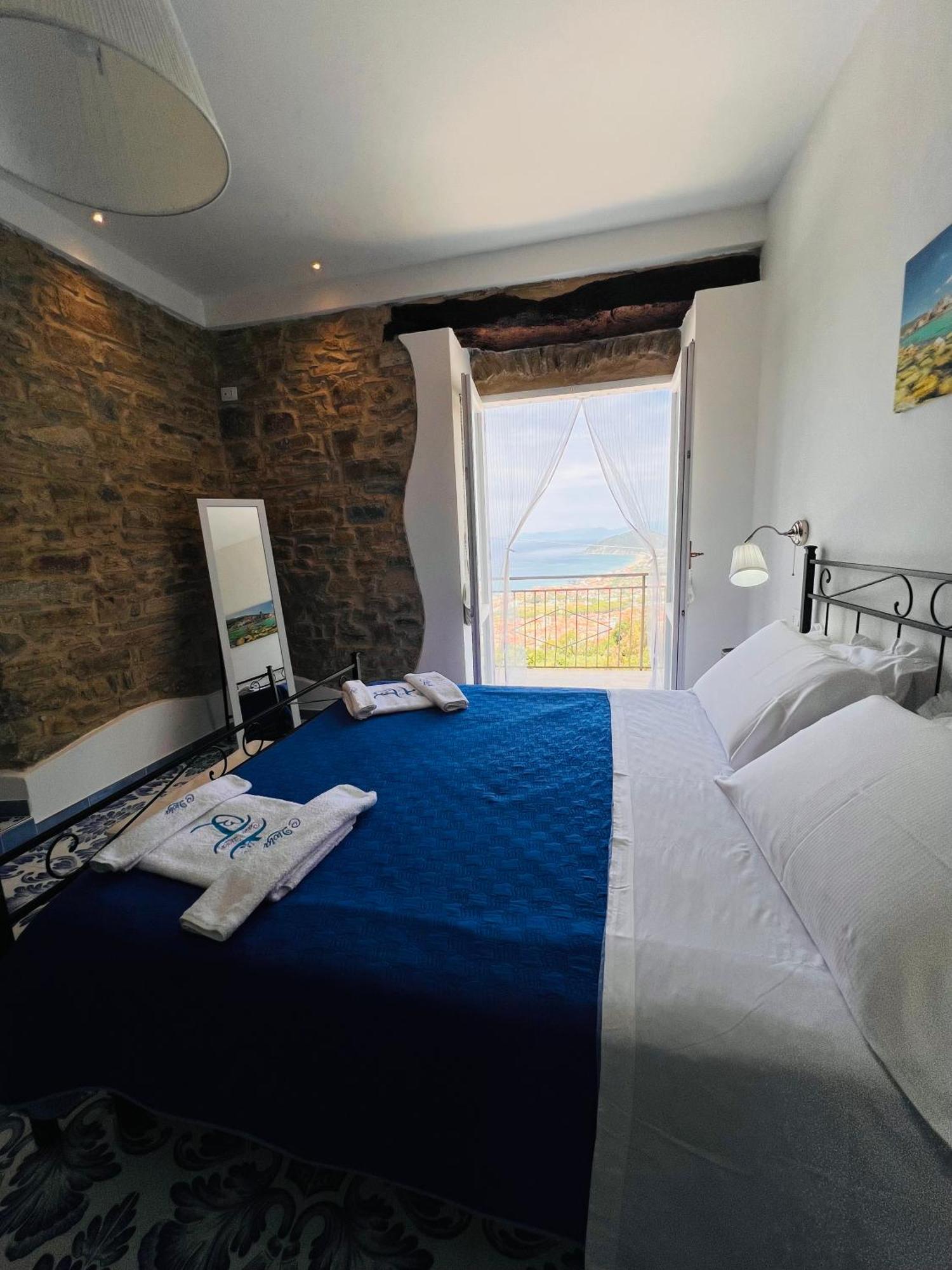 Casa Livia - Vincy room Castellabate Exterior foto